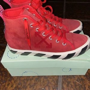 Off-White Vulcanized Mid-Top